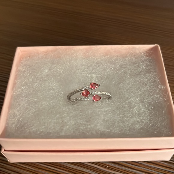 Stunning lab created ruby ring! - Picture 3 of 4